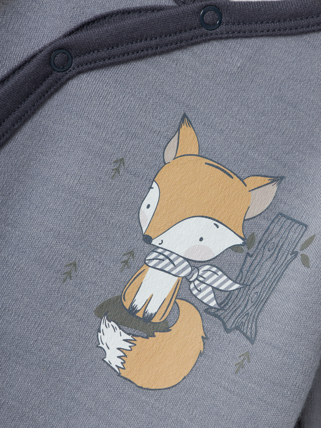 model_shot-front_full